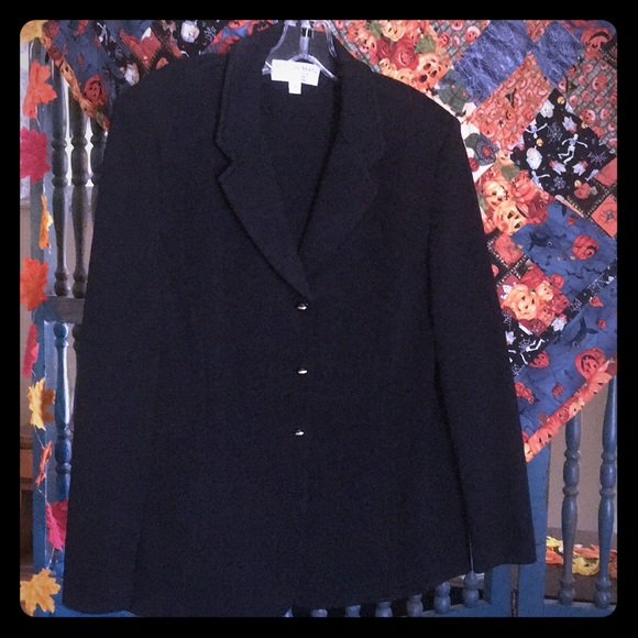 St. John Basics by Marie Gray Jackets & Blazers - St. John Basics by Marie Gray Boucle Knit Blazer